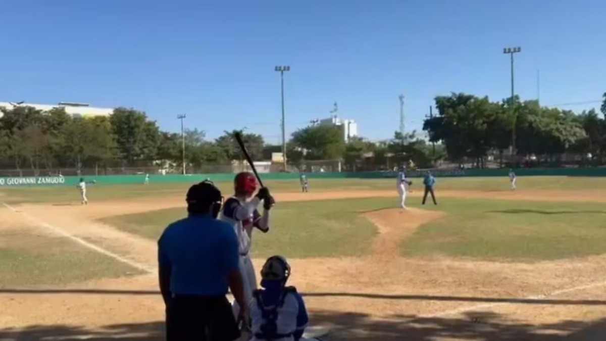 VIDEO ¡Psicosis! Atemoriza balacera durante partido de beisbol infantil