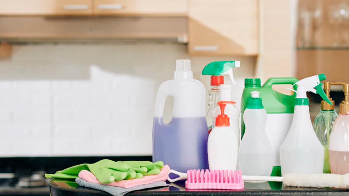 ¿Qué productos de limpieza contienen sustancias cancerígenas? Esto debes saber