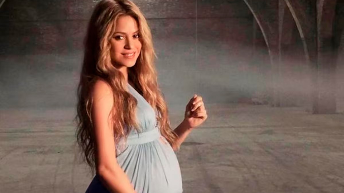 VIDEO ¡Shakira sorprende a todos! “Quiero anunciarles que estoy embarazada”
