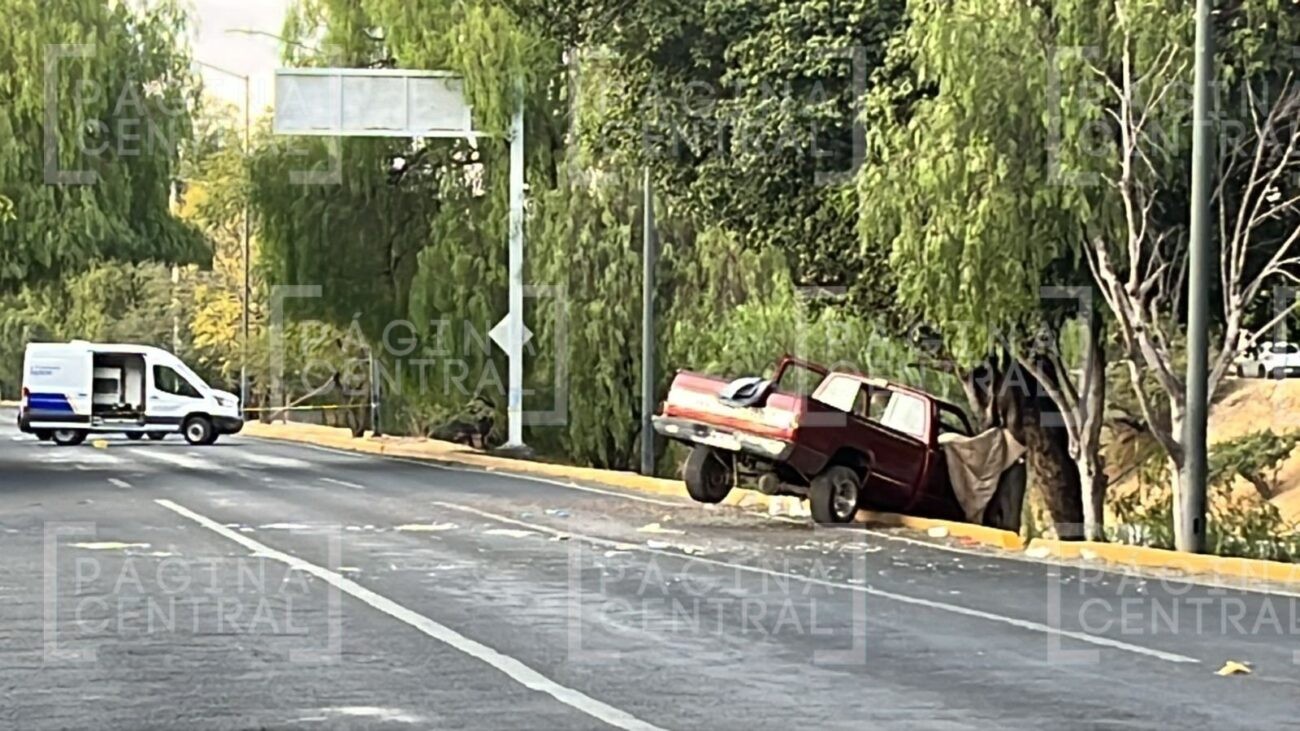 Muere en el hospital conductor que chocó en el Malecón; su esposa falleció en el lugar