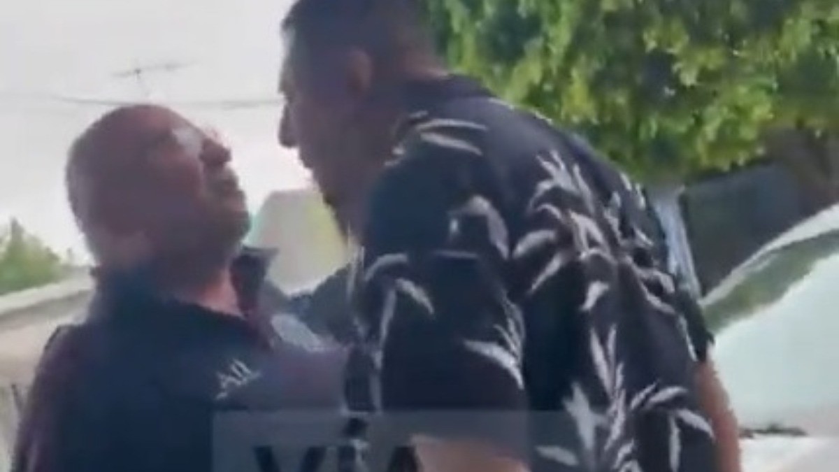 VIDEO Cegado por la ira, expolicía mata a su vecino en Navidad por esta razón