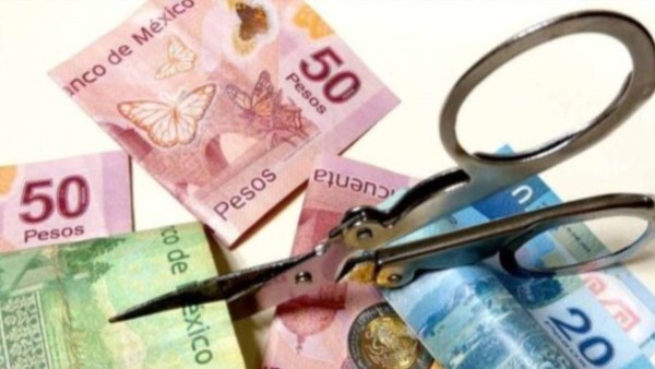 Prevén expertos más recortes en salud y seguridad para 2025