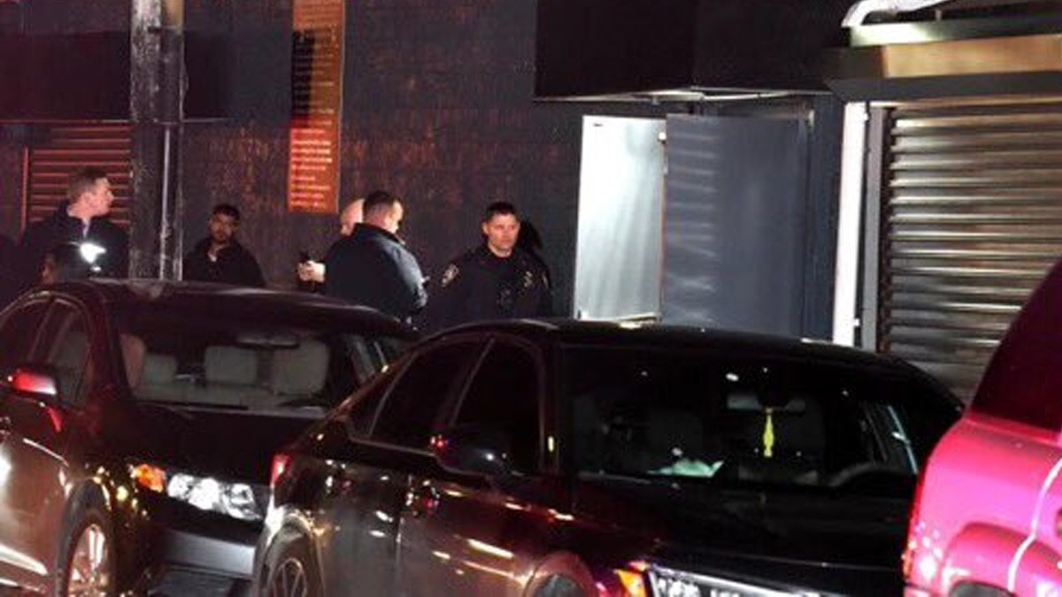 Personas esperaban en la fila de acceso de un antro cuando pandilleros los rafaguean