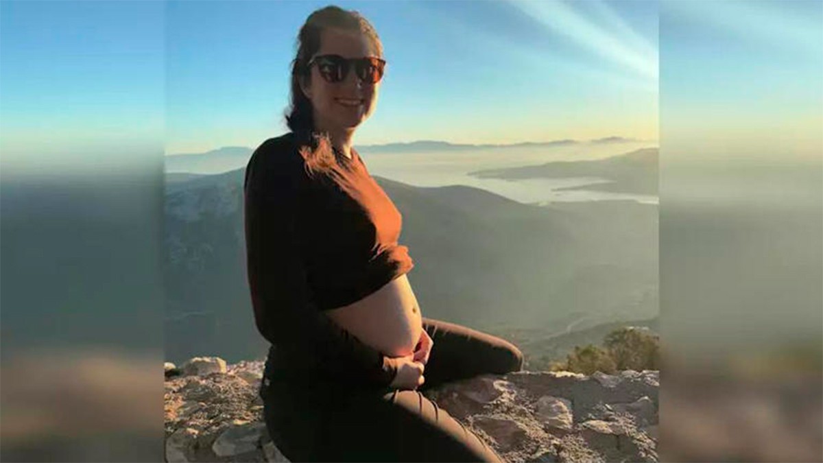Maestra embarazada muere seis días después de caer 50 metros en una cañada
