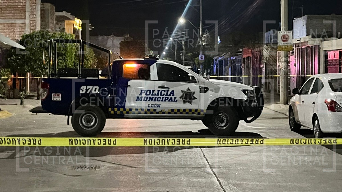 Riña termina con dos hombres baleados en la colonia Paseos del Molino