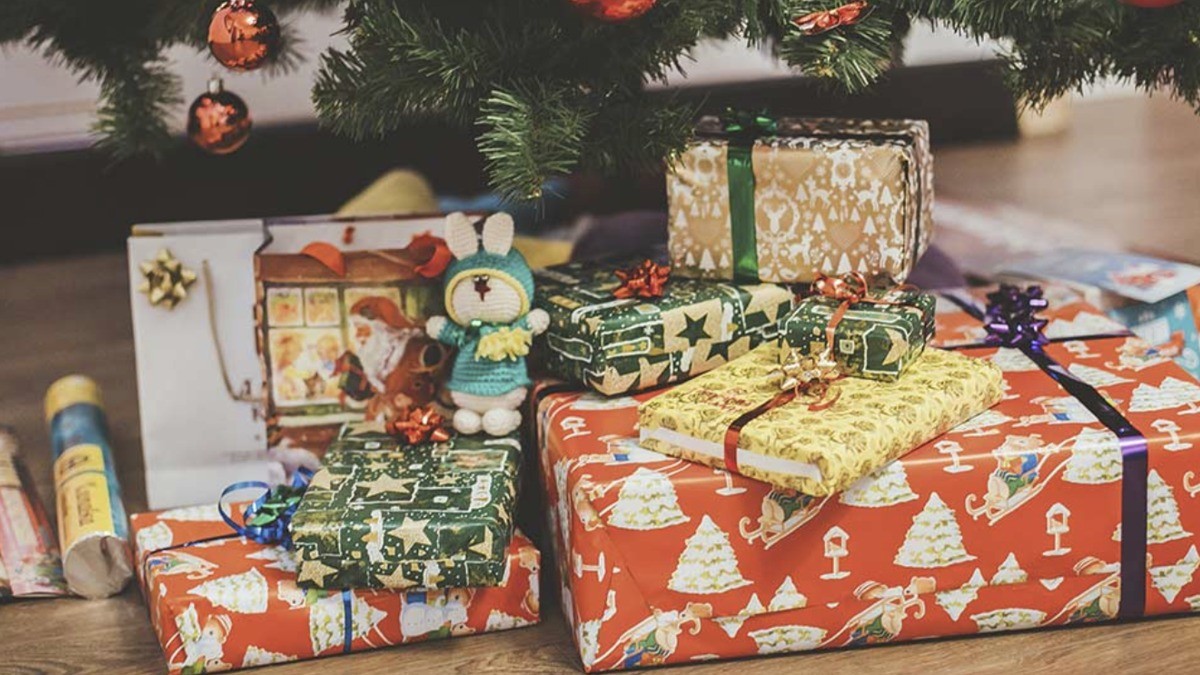 Visitan Reyes Magos a los niños que viven bajo tutela del Estado y municipios