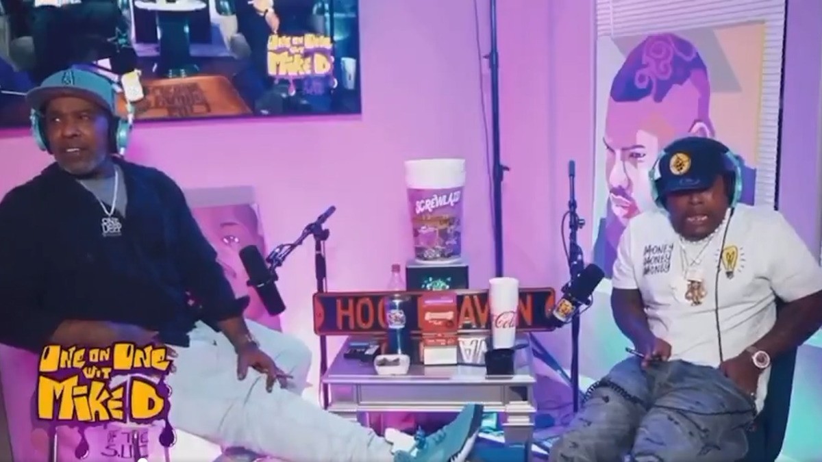 VIDEO Rapero se dispara por accidente durante un programa en vivo y se hace tendencia