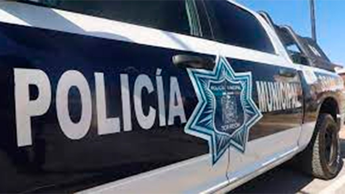 Rescatan a bebé en baldío, sus padres fueron encontrados drogados junto a él