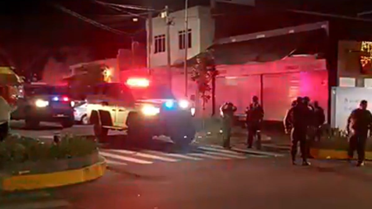 Clausuran call center clandestino dedicado a extorsiones telefónicas; hay 12 detenidos