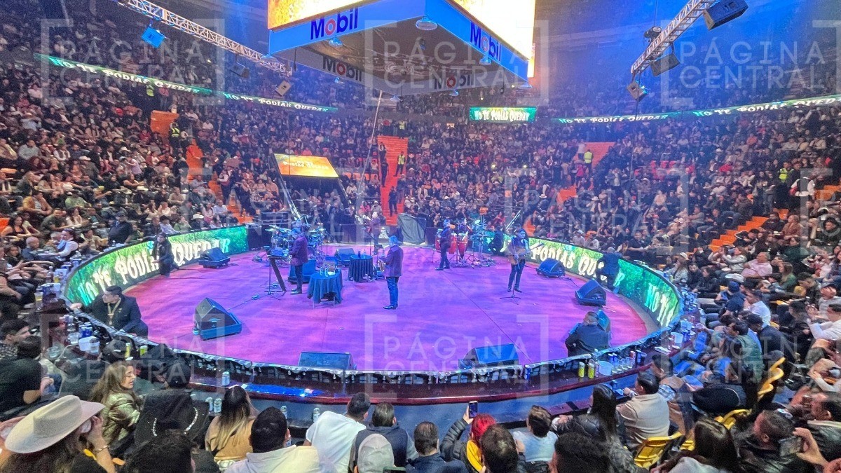 “¡Necesito decirteee!“ Conjunto Primavera llena el Palenque de León y arranca su gira 2025