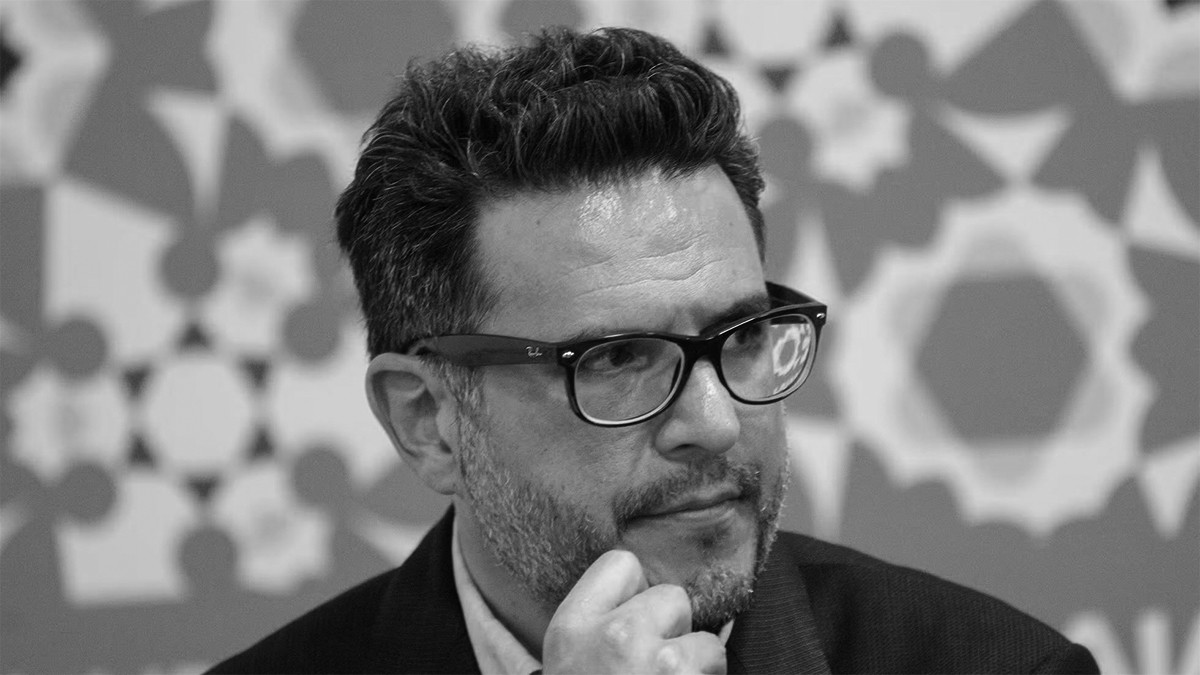 Localizan sin vida a poeta mexicano desaparecido en Inglaterra