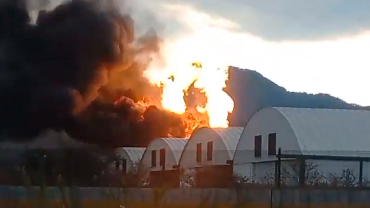 VIDEO Explosión en ducto de combustible provoca cierre de la autopista México-Querétaro