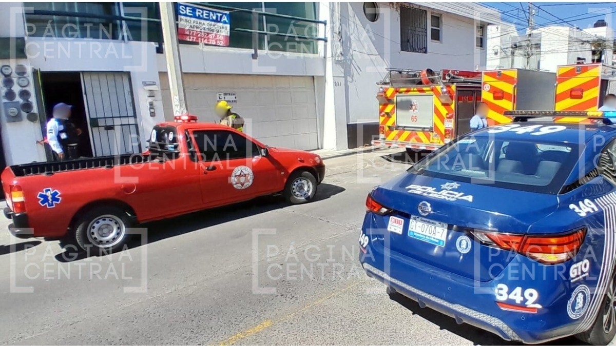 Vecinos encuentran a adulto mayor muerto bajo elevador en edificio de Jardines del Moral