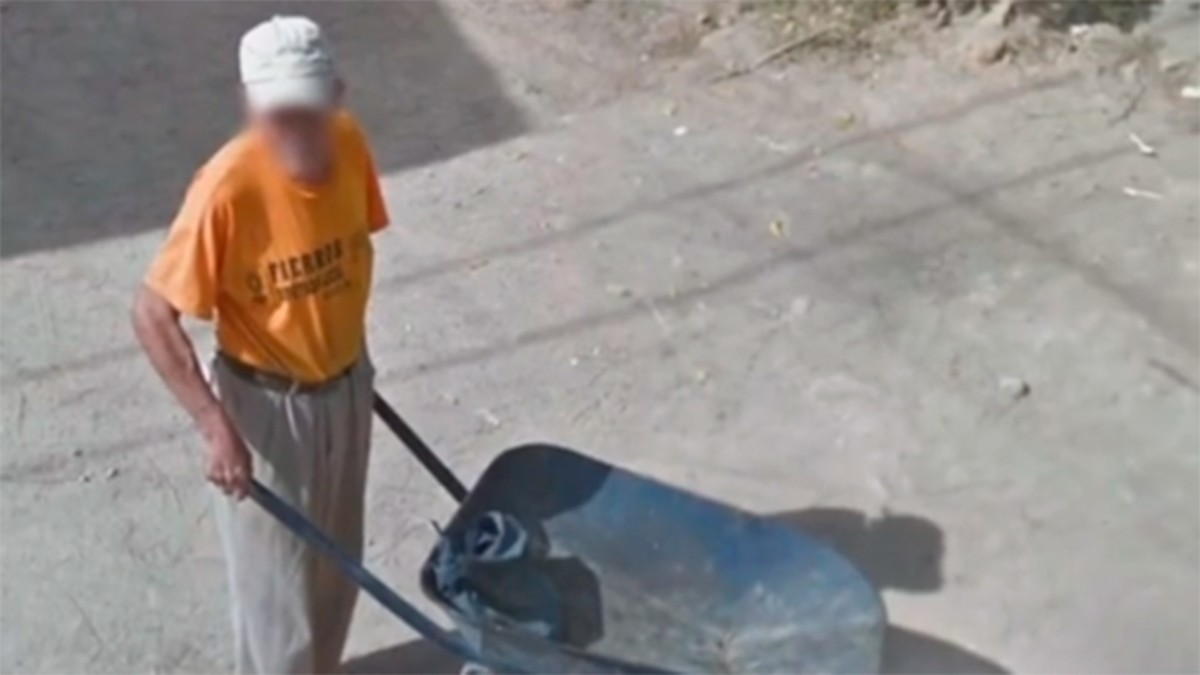 VIDEO Mujer encuentra a su abuelito fallecido en Google Maps y revive un recuerdo especial