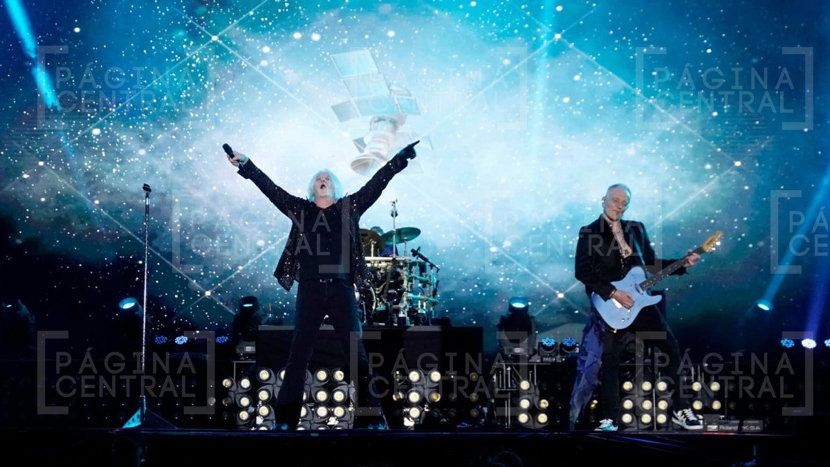 ¡Energía pura! Def Leppard hace vibrar el Foro Mazda en un concierto memorable