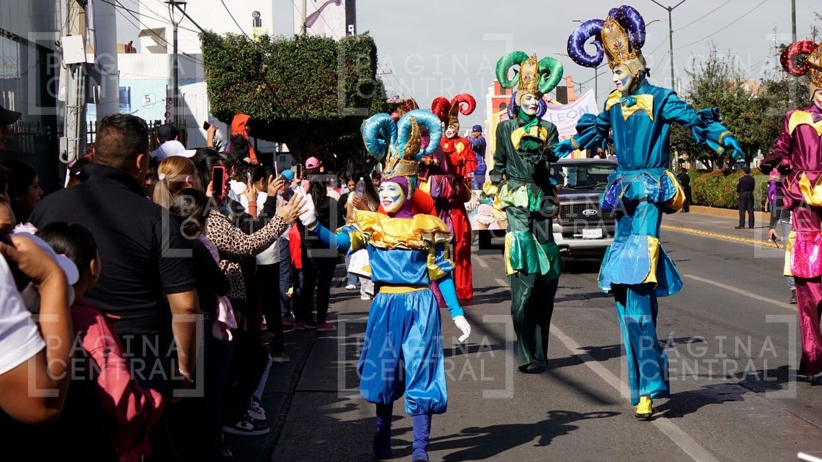 ¡León está de fiesta! Música, colores y alegría inundan la ciudad en su cumpleaños 449
