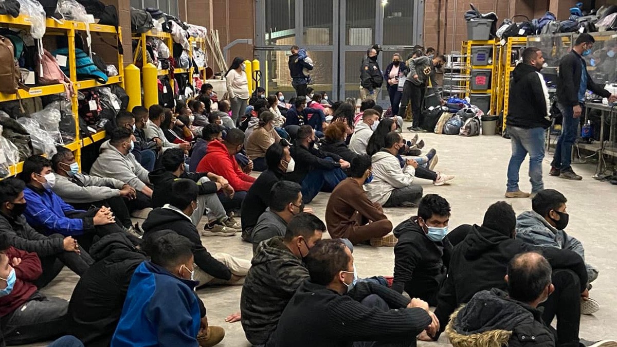 Tarjeta Bienestar Paisano: Gobierno dará apoyo de 2 mil pesos a mexicanos deportados