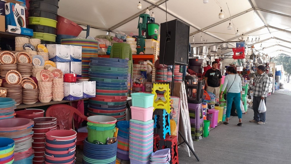 Precios más altos y baja afluencia, los retos de 'los gritones' de la Feria de León