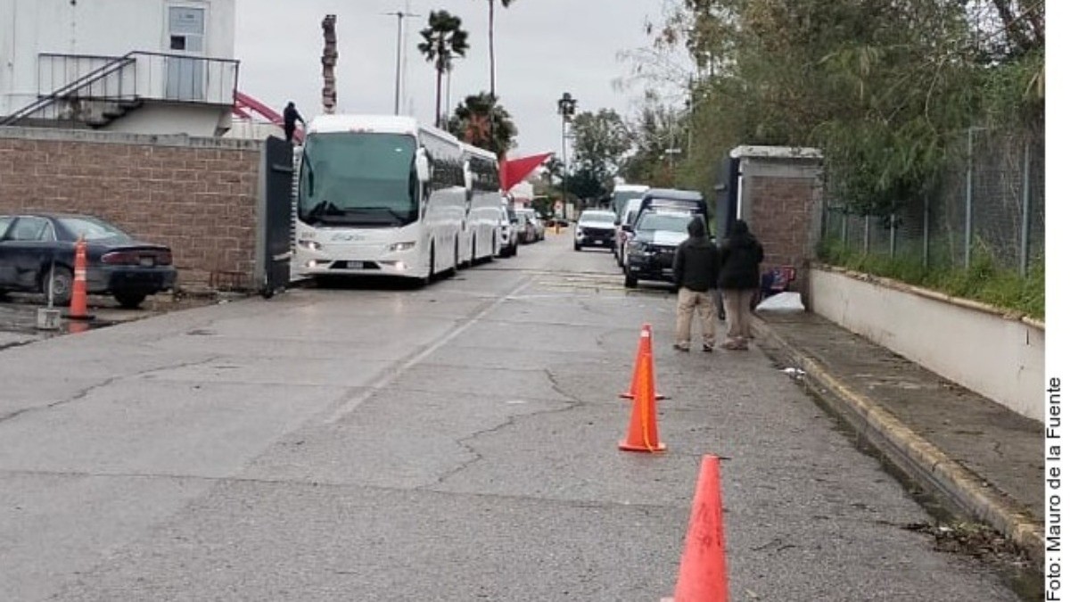 Llegan deportados a México; aceptan repatriarlos