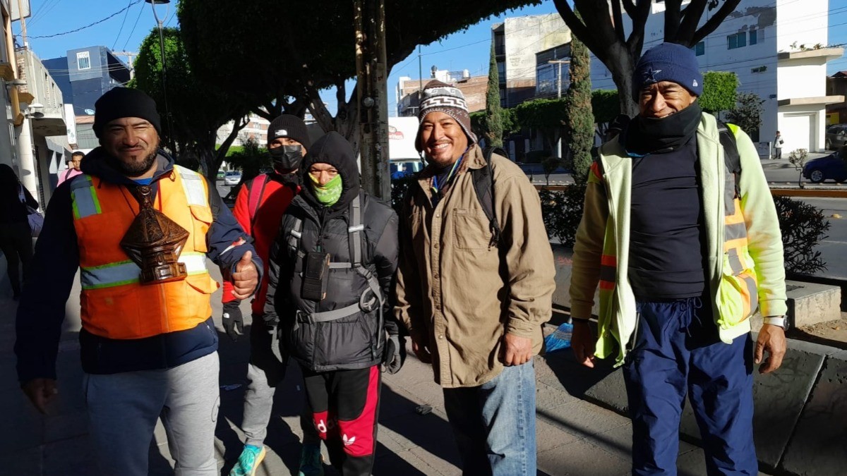 Con fe, sanjuaneros visitan a la Virgen “para agradecer, no para pedir“