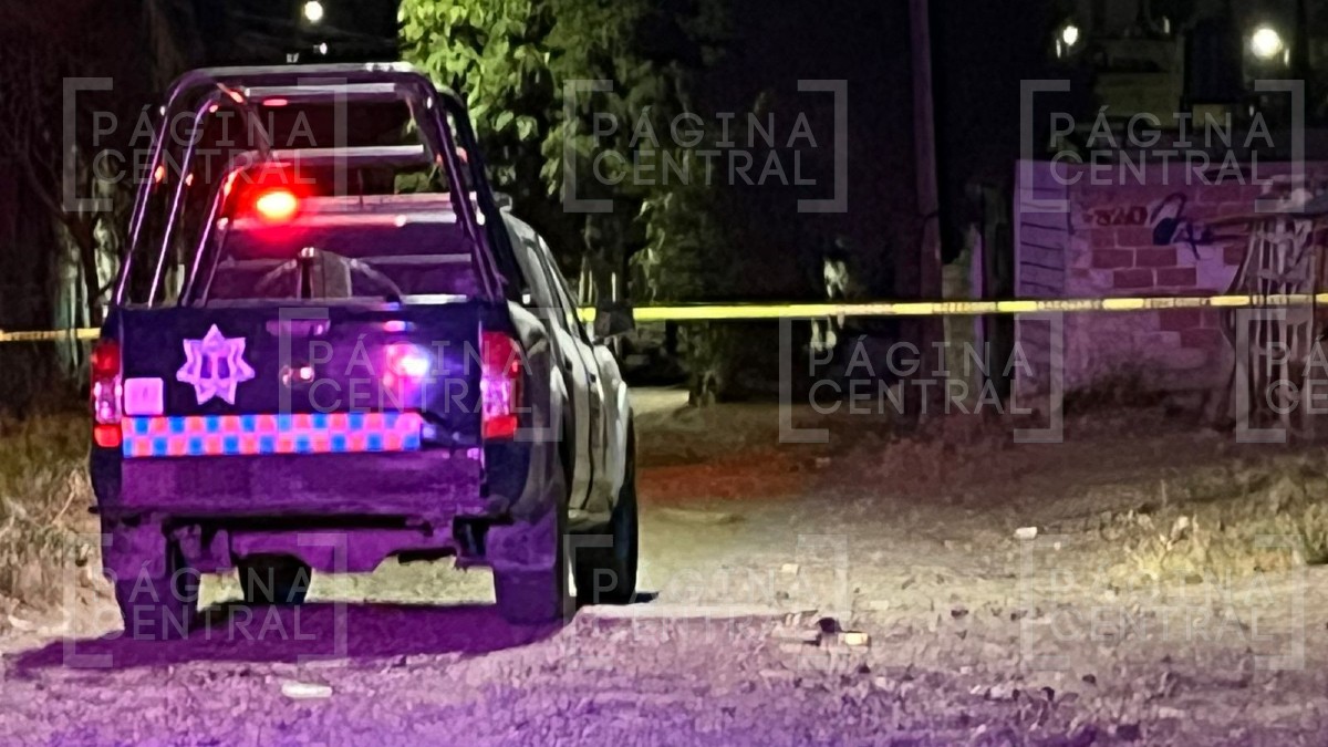 Asesinan a balazos a un hombre en un baldío en Balcones de Las Joyas