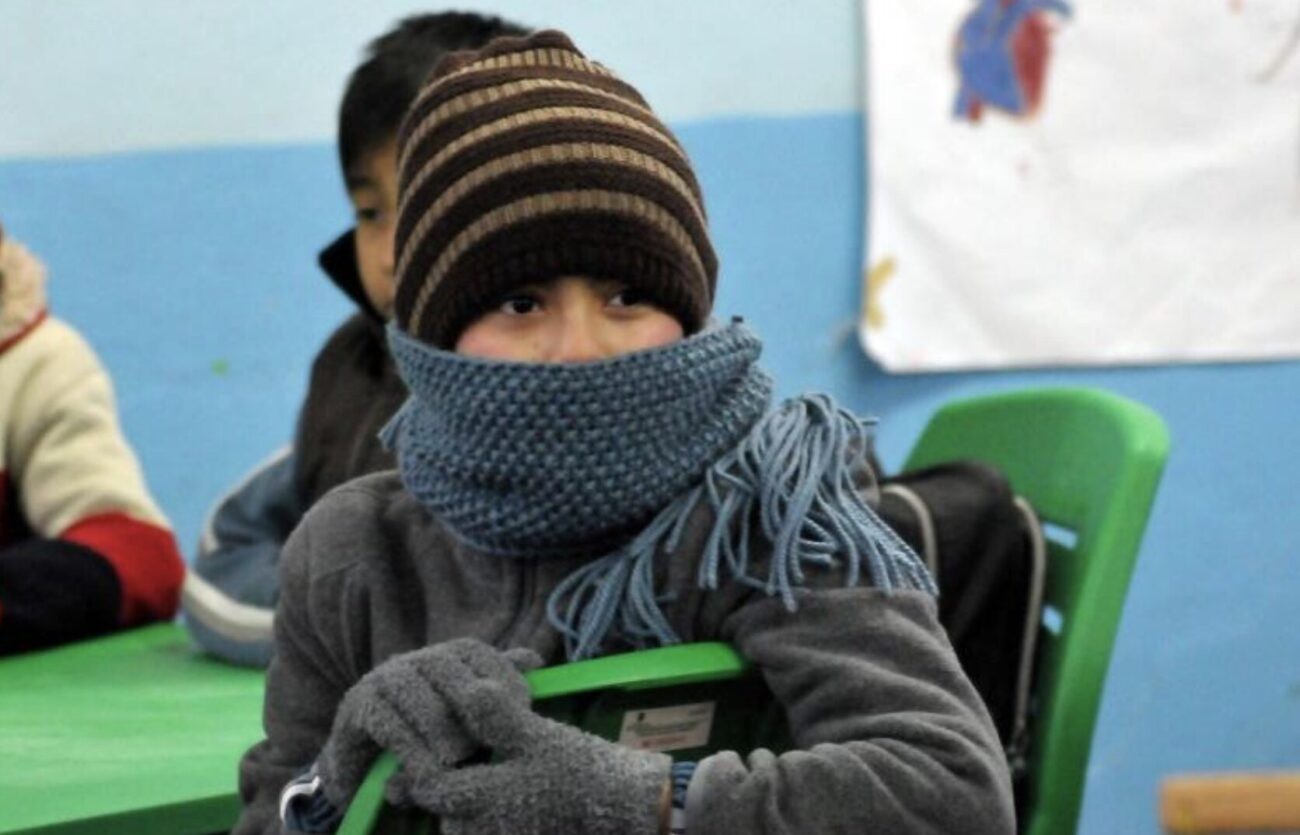 ¡Temperaturas extremas! Autoriza SEG que alumnos usen ropa abrigadora