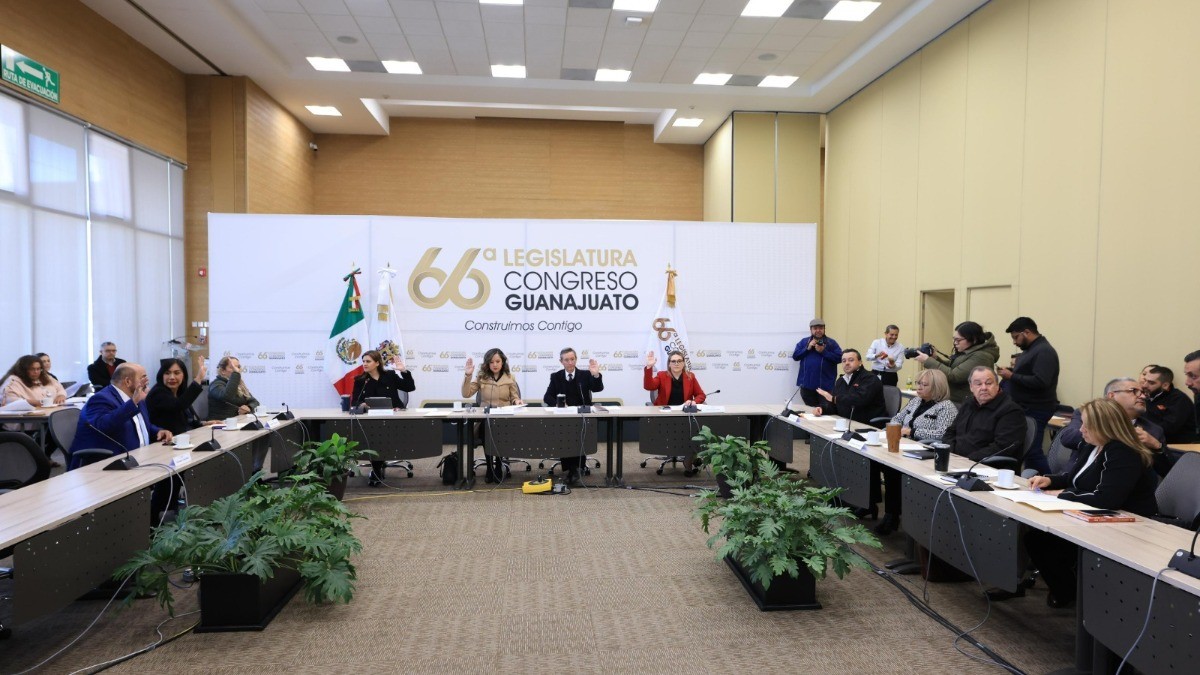 Gobernadora entrega terna de aspirantes a la Fiscalía General del Estado, ¡conócelos!