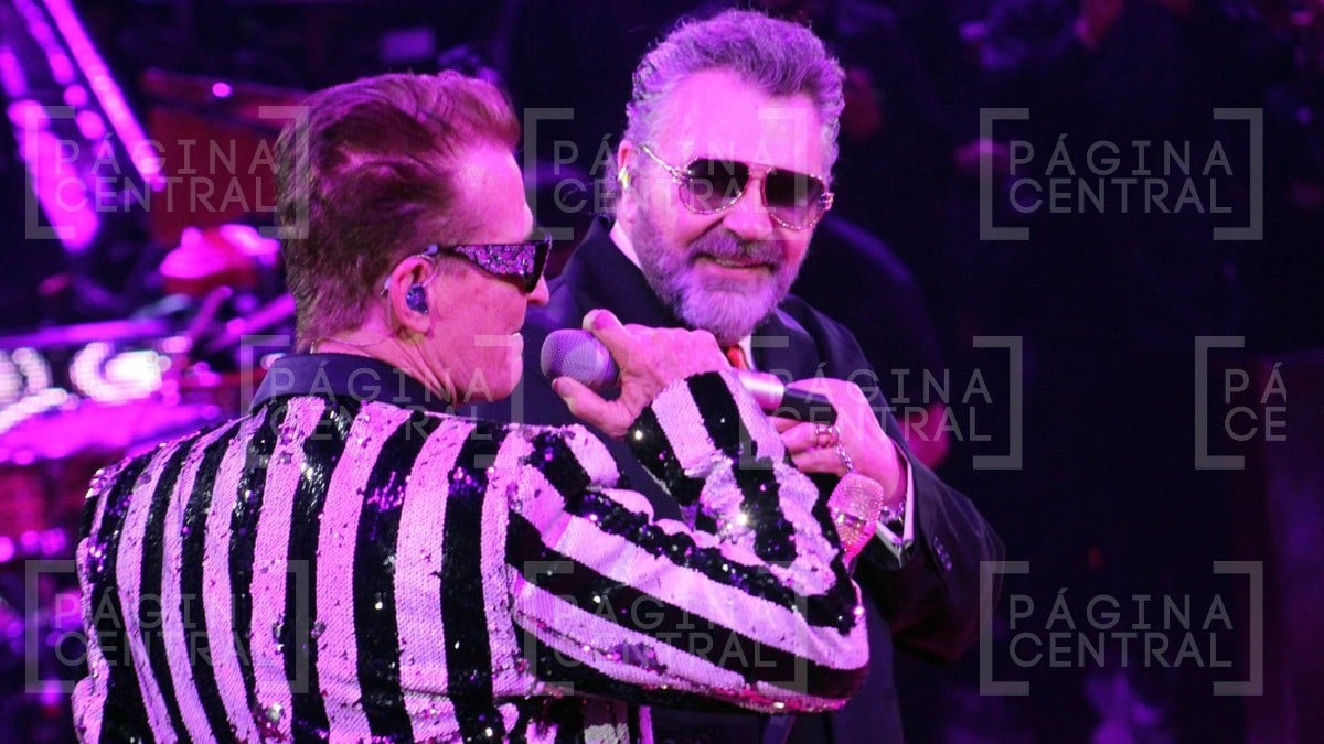 Emmanuel y Mijares hacen vibrar el Palenque de León con cantos, bailes y mucha nostalgia