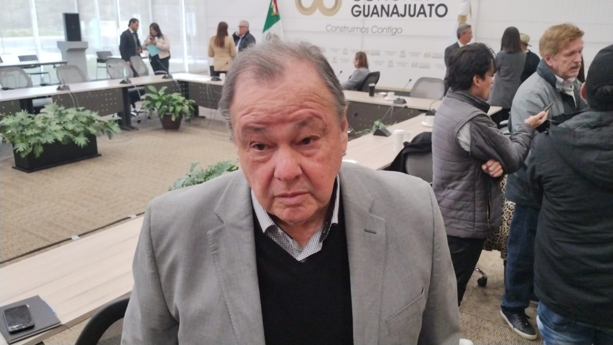 Acusa coordinador morenista que Gobierno estatal simula a la 4T