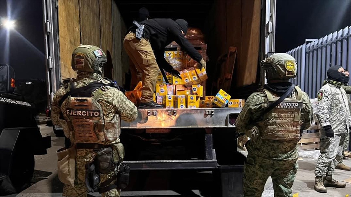 Hallan 4 toneladas de metanfetamina… ¡oculta en croquetas!