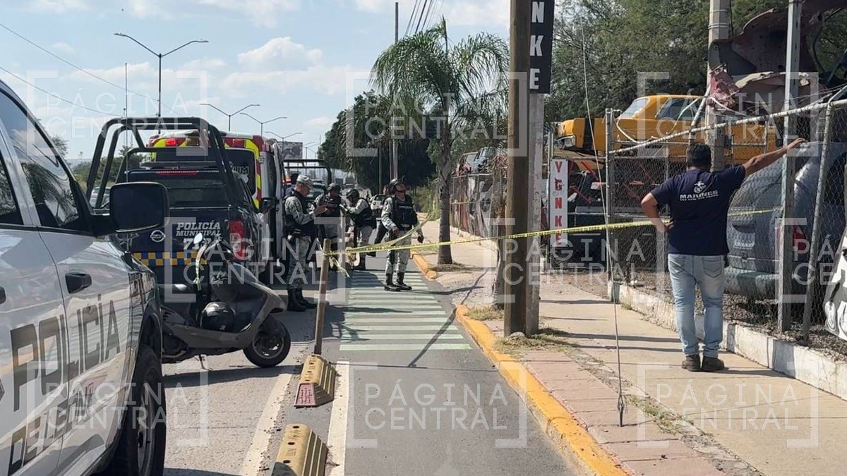 Caminaba por el Timoteo Lozano con su esposa, sufre un infarto y fallece