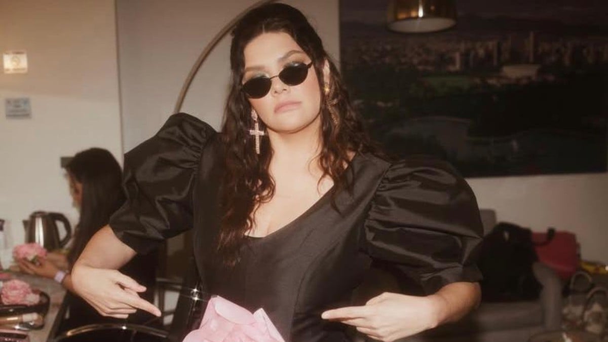 ¿Fraude o fallas? Enoja a fans de Yuridia larga espera por boletos, madrugan en vano