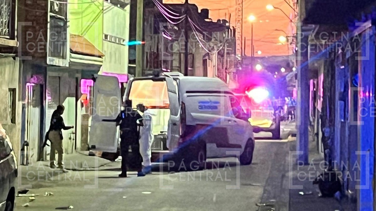 Juan estaba afuera de su casa en León I cuando motosicarios pasan y lo matan a balazos