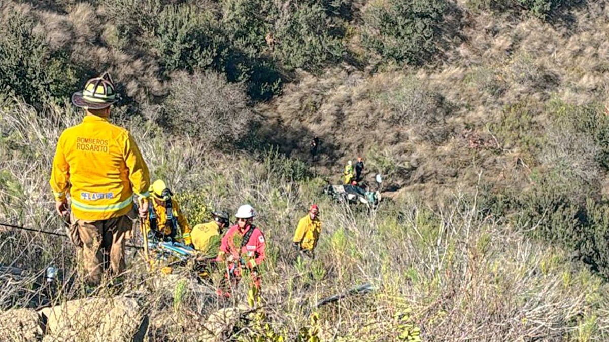 Mujer iba a verse con su novio, pero su auto cayó a un barranco y quedó atrapada 2 días