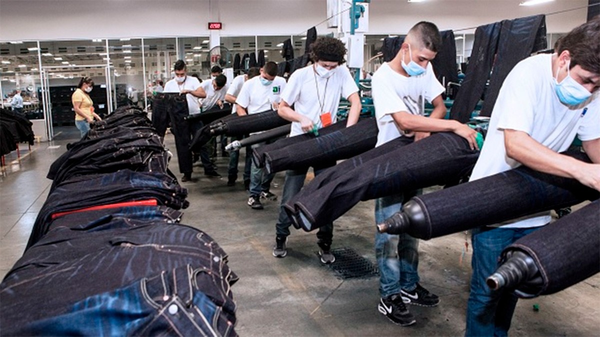 México es el primer exportador de jeans a EU y aranceles pegarían fuerte la industria