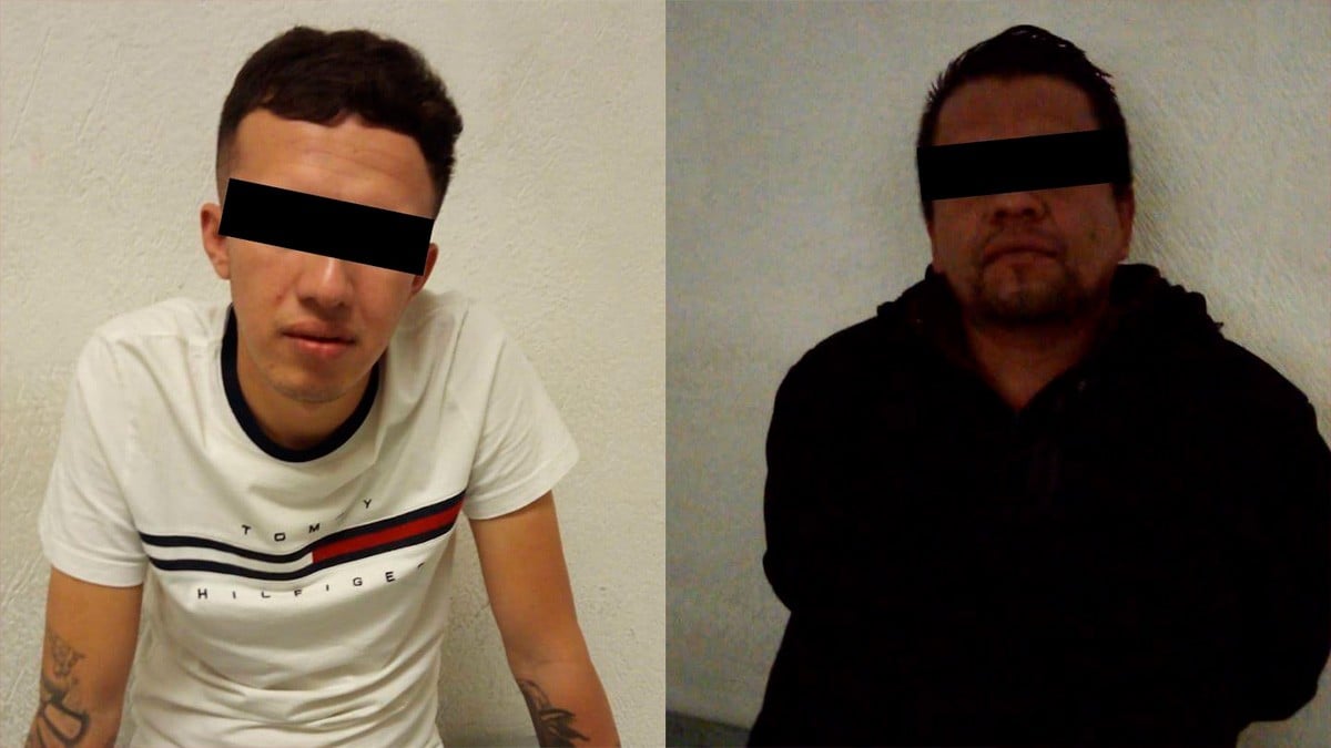 Detienen a dos hombres, son señalados por dañar un vehículo y robar varios productos