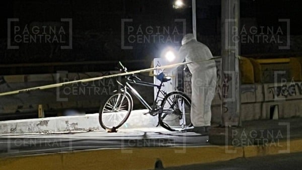 Atropella y mata a ciclista en el bulevar Delta, abandona el auto y huye