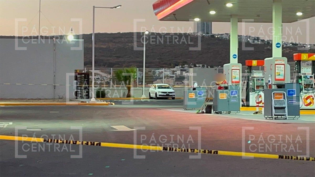 Elemento de Policía de León se dispara con su arma a cargo en el baño de una gasolinera