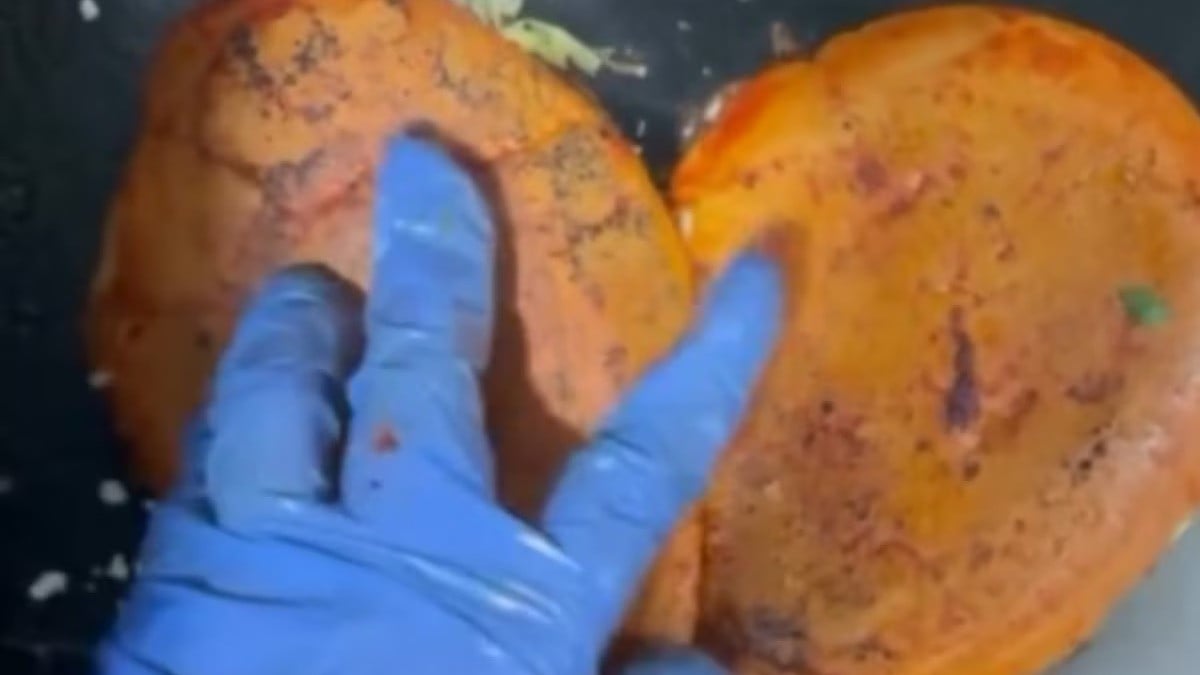 ¡Celebra el amor a la mexicana! Crean el 'Pamvalentín' y cautiva en redes