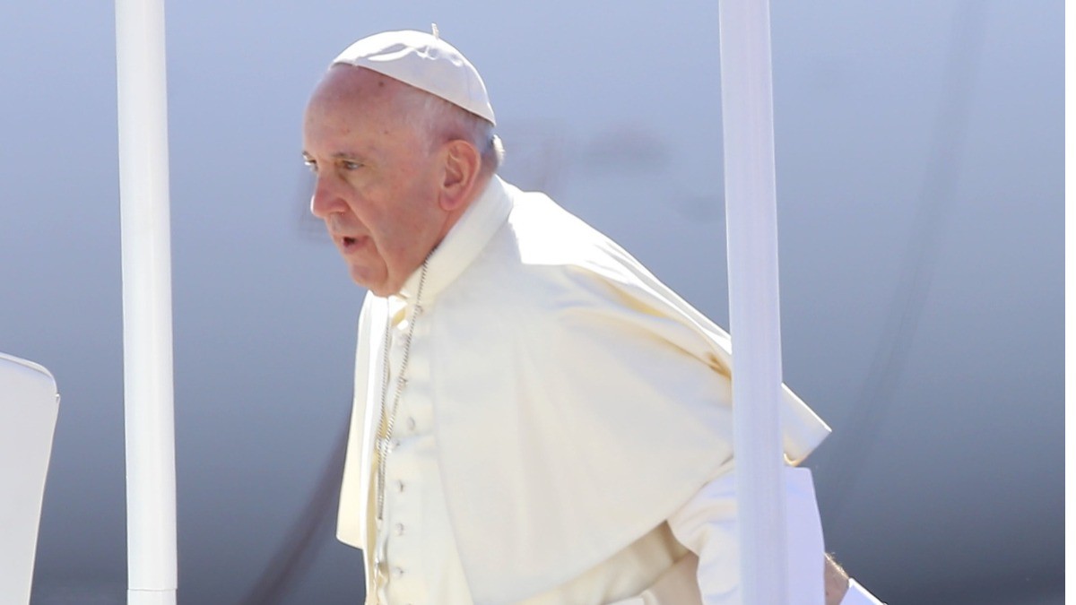 Ingresa papa Francisco a hospital debido a su bronquitis