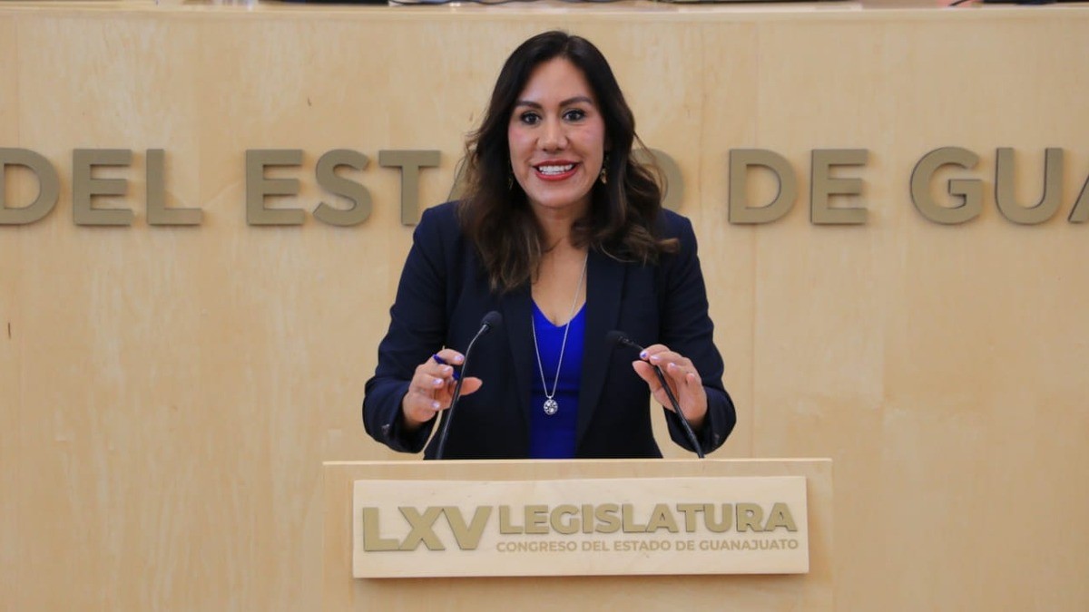 Dan carpetazo a solicitud para remover a diputada; ¿pero por qué la querían quitar?