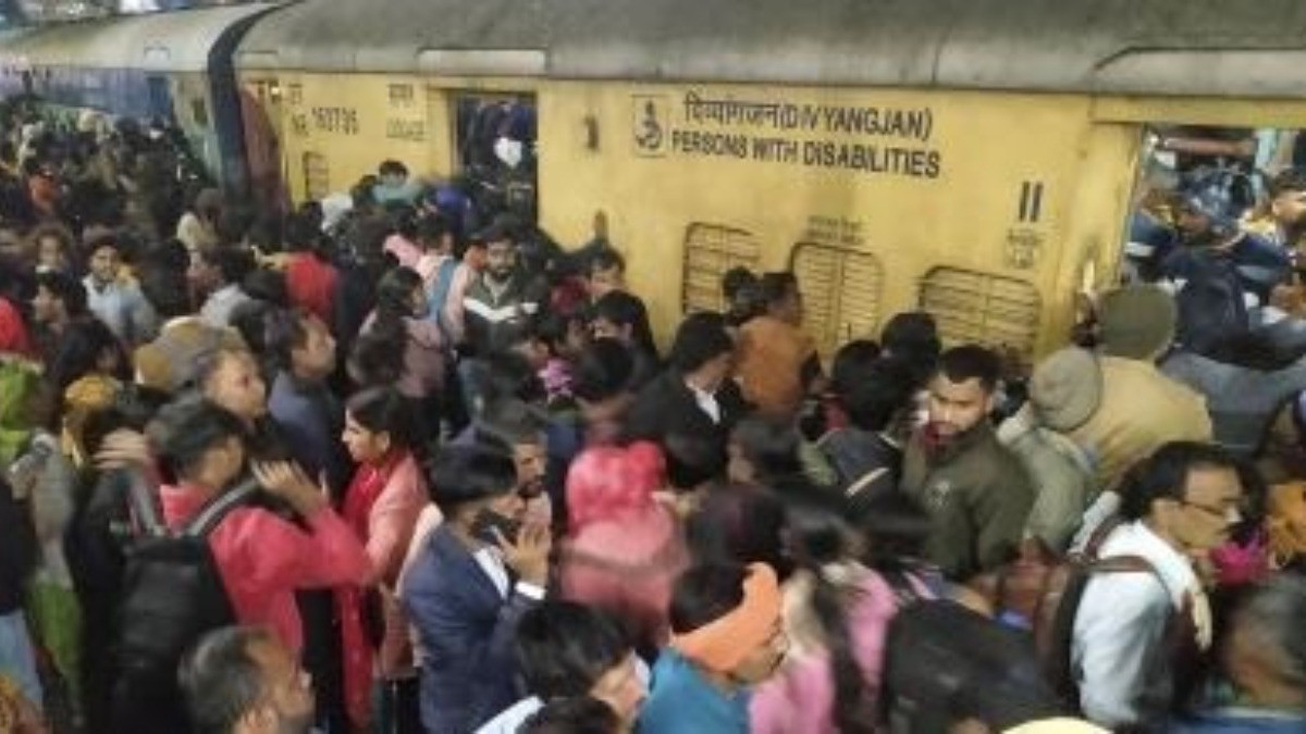 ¡Tragedia! Estampida en estación de trenes deja 18 muertos, tres eran niños