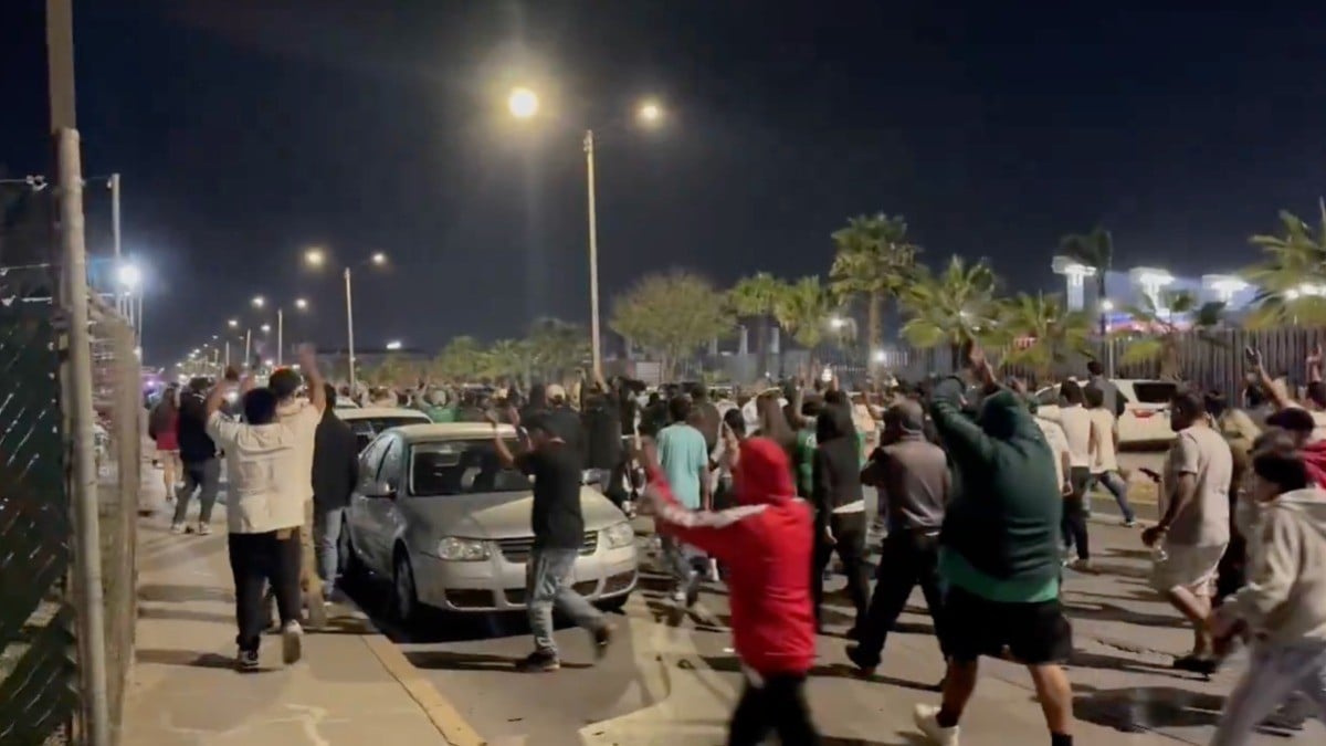 VIDEOS ¡Lamentable! Aficionados de San Luis y León arman batalla campal tras partido