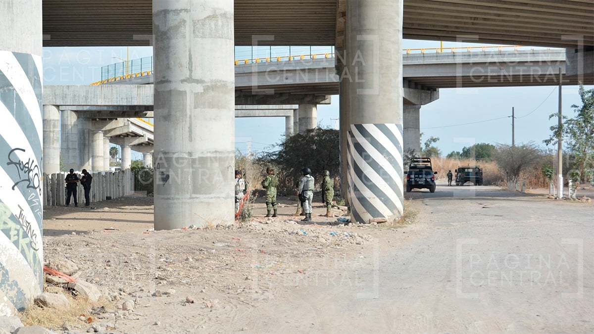 Policías de León descubren presunto artefacto explosivo en la entrada a San Juan de Abajo