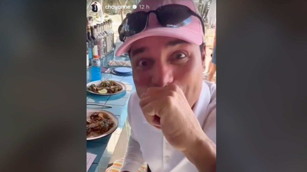 ¡Chayanne te falta barrio! Cantante prueba por primera vez tacos al pastor