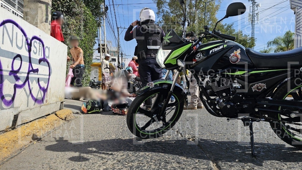 ¡Uno se convulsionó! Motociclistas resultan heridos luego de chocar contra un auto en Hilario Medina