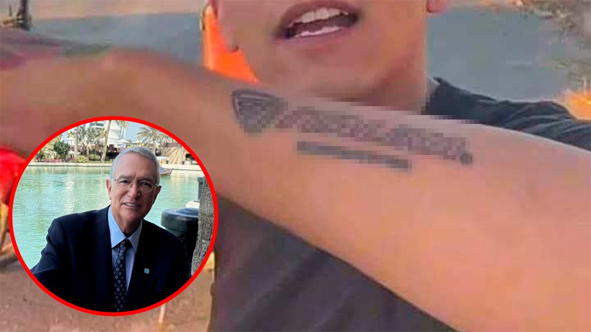 El 'Tío Richie' cumple su promesa y regala una motocicleta a un joven por un tatuaje único