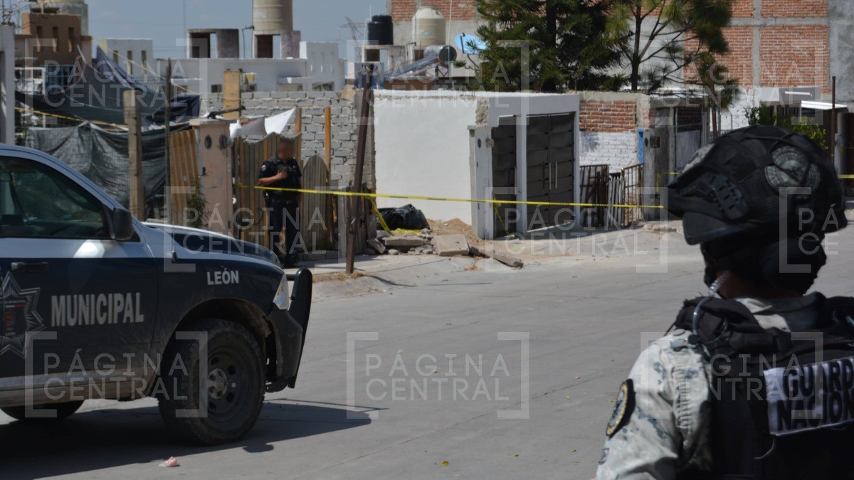 Dejan bolsas sospechosas en una casa de Paseo de las Torres, las revisan y hallan cuerpo