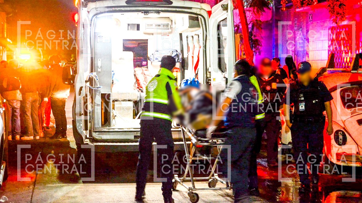 Vecinos salen de sus casas al escuchar disparos tras una riña y encontraron un baleado