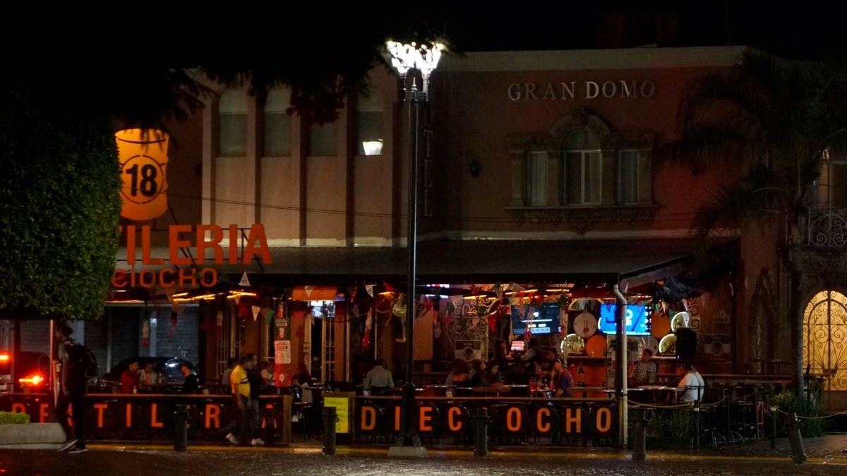 Empresarios piden redoblar seguridad en restaurantes y bares tras robo de Rolex